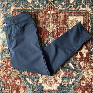 ABC Slim Lululemon 31x30 Pants